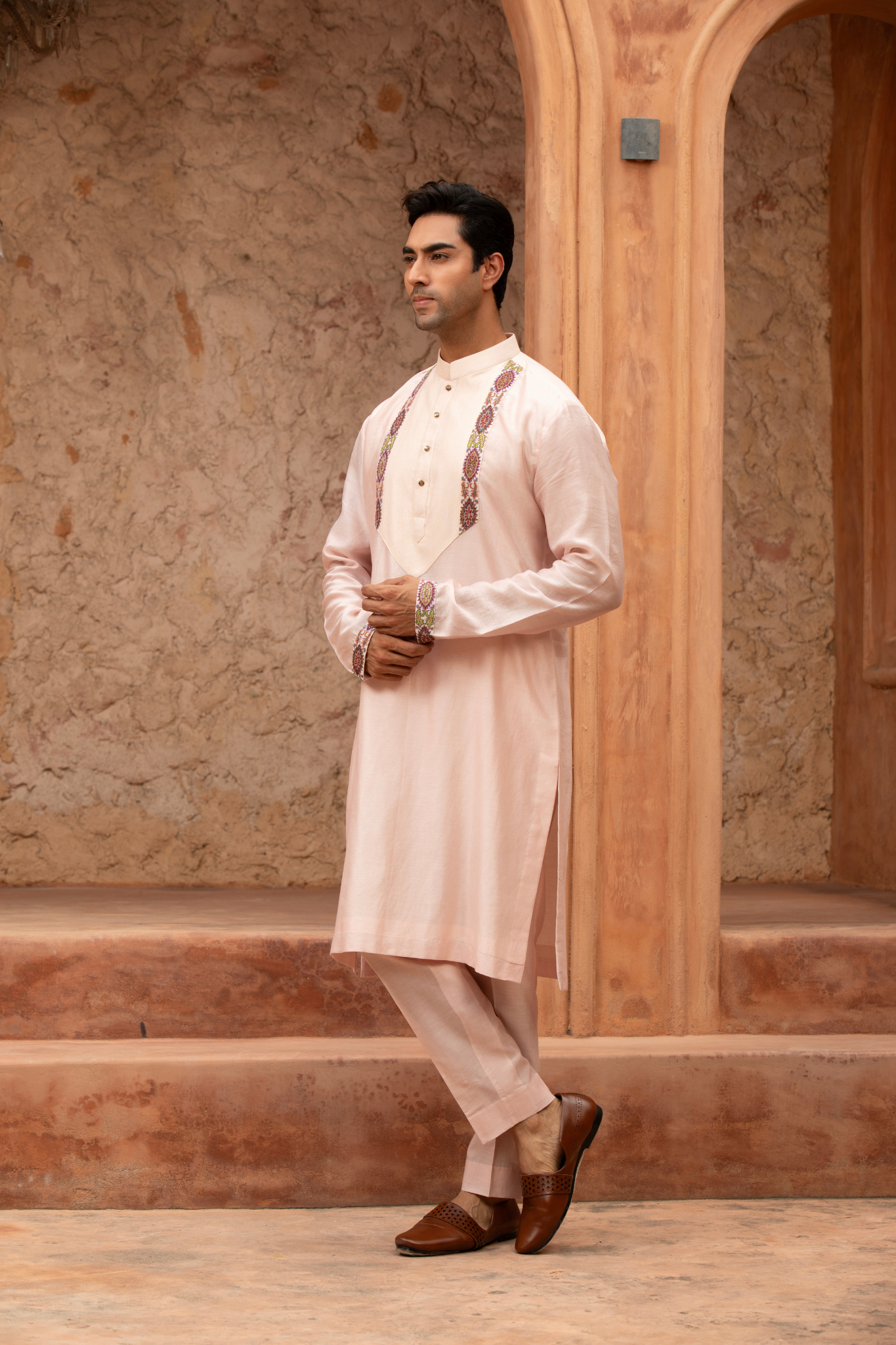 Rose Quartz Detail Embroidered Kurta Set