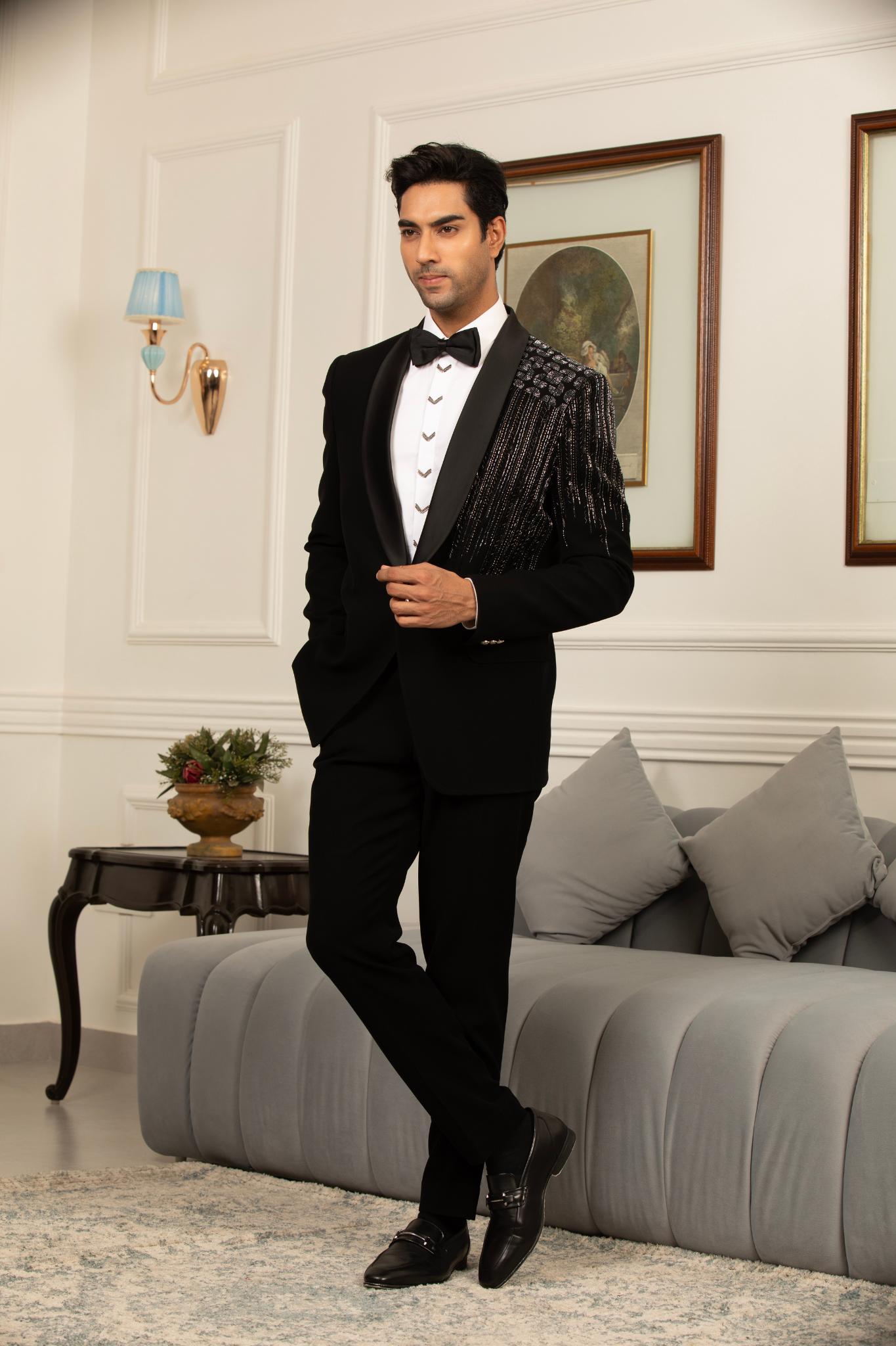 Black Royale Embroiderd Tuxedo Suit