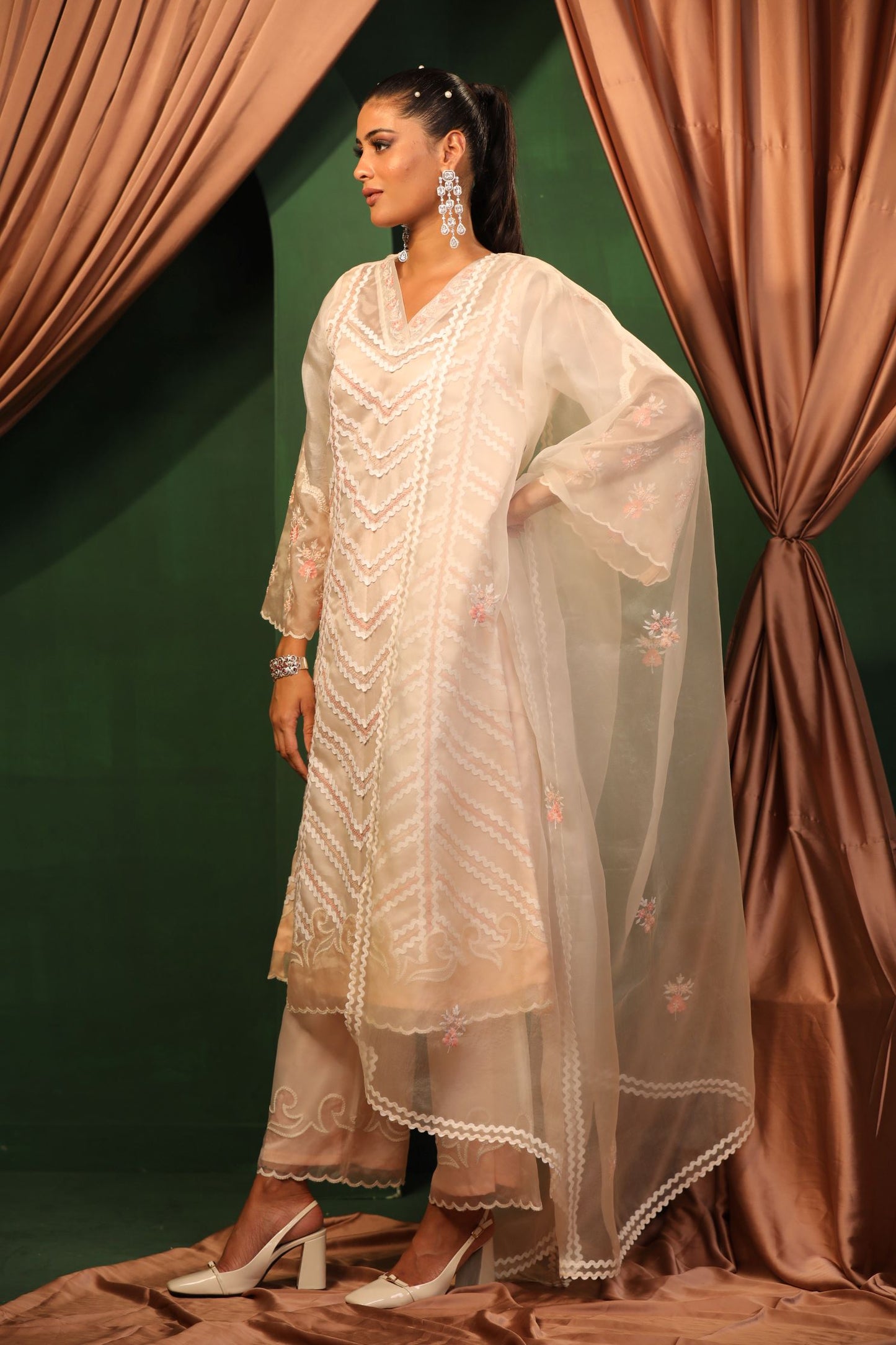 Ivory Illusion 3pc Set