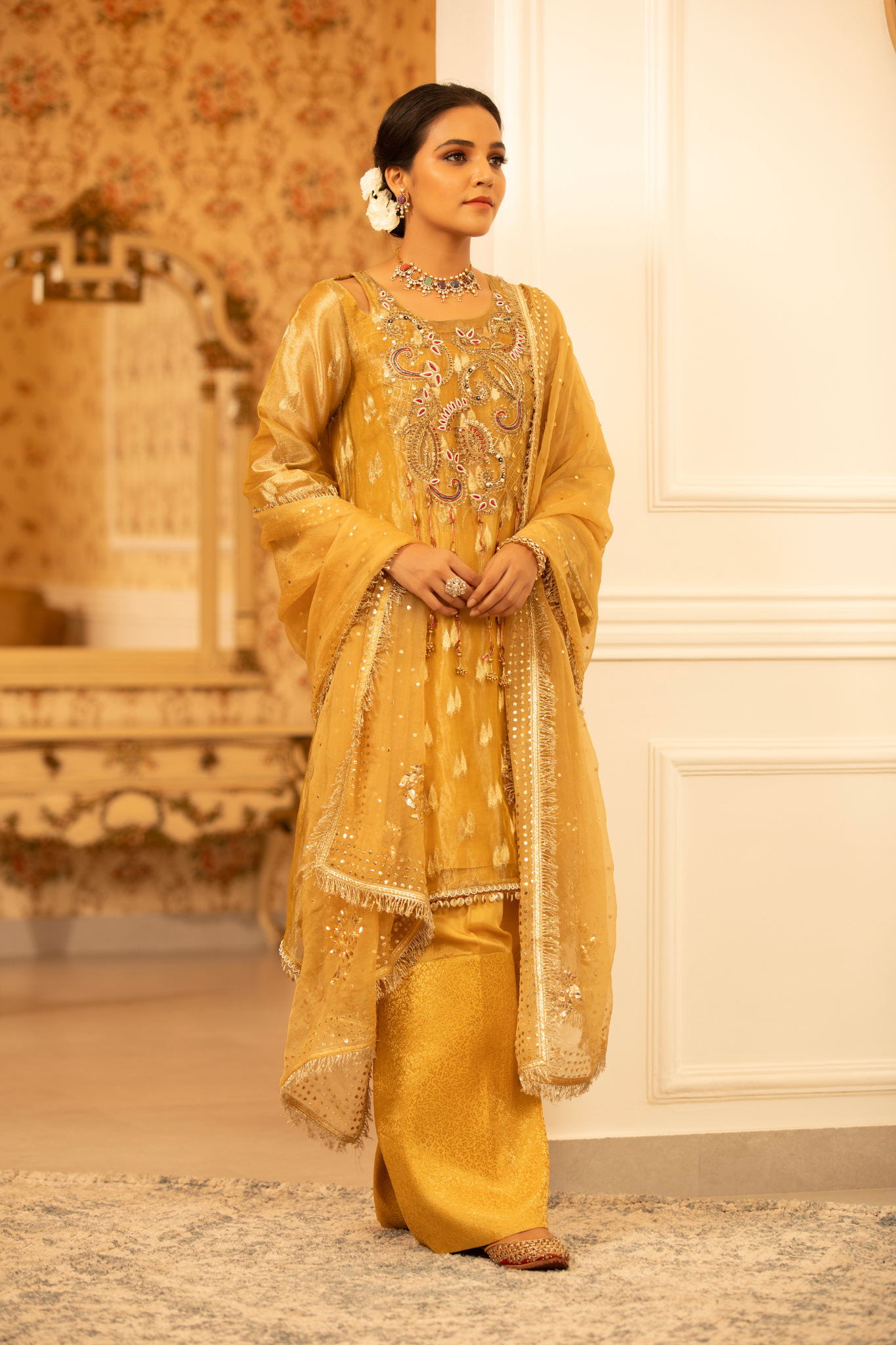 Amber Royal Embroidered Kurta Set