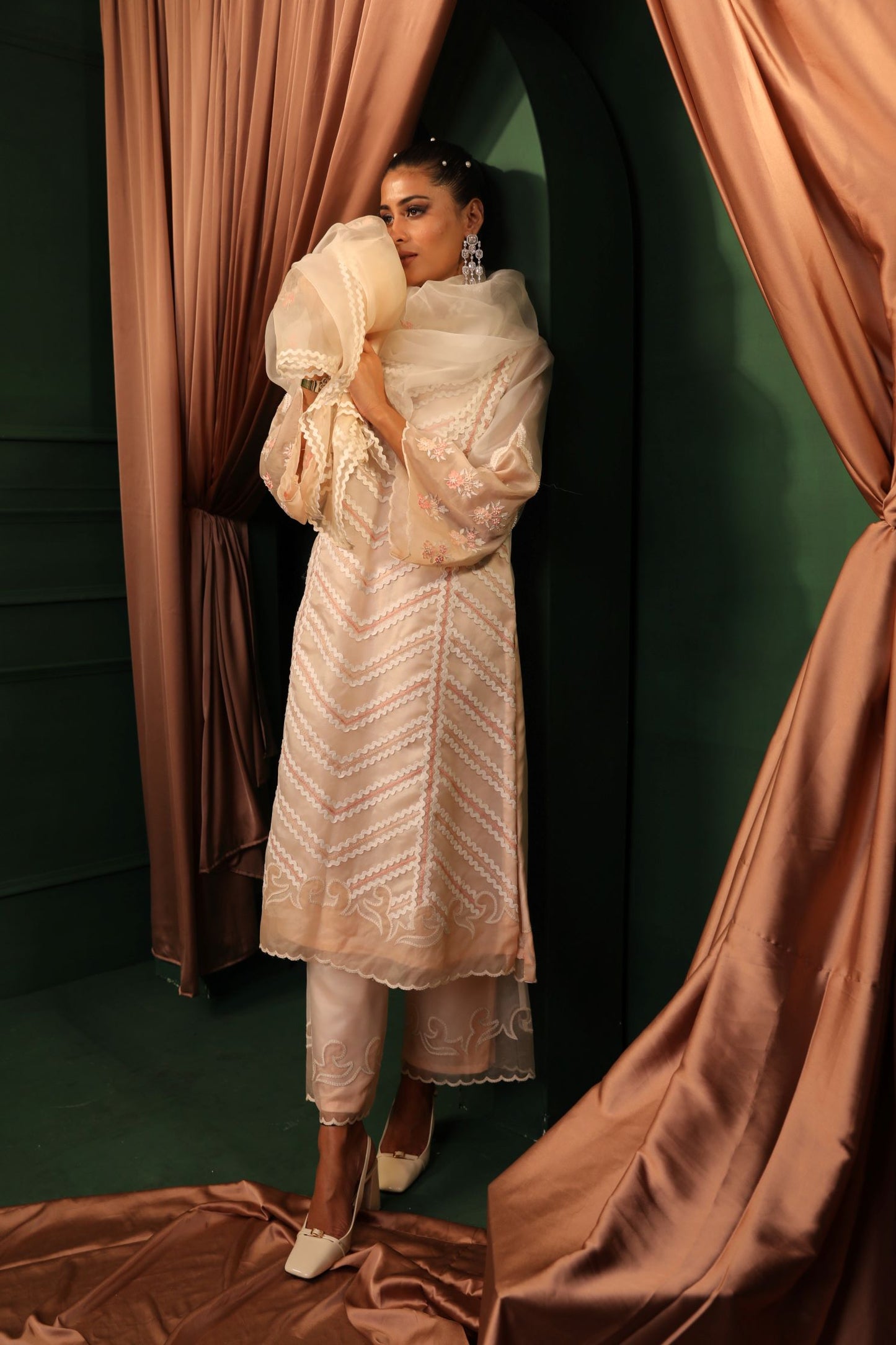 Ivory Illusion 3pc Set